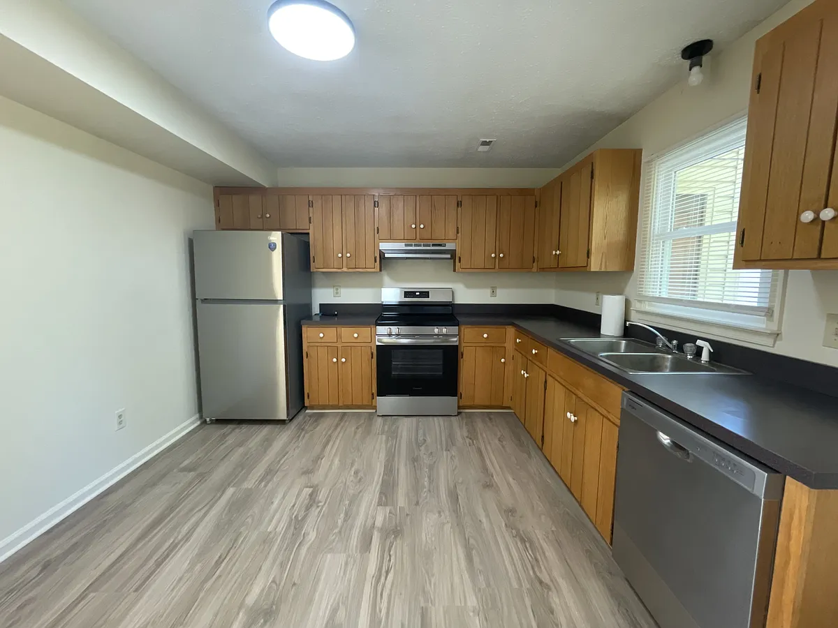 Building Photo - 156 Cedar Crest Dr #1-302