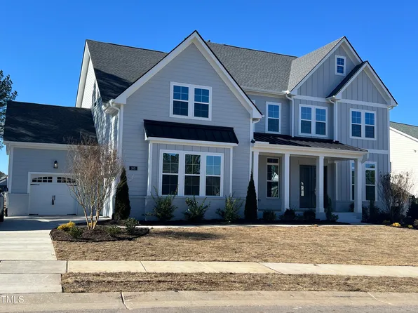 105 Addison Pond Dr, Holly Springs, NC 27540