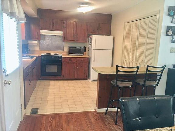 2nd image of 6448 Meadow Dr