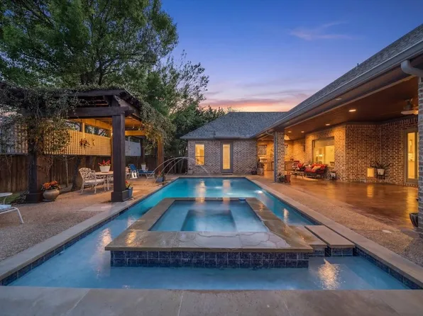 924 Joe Boy Ct, Desoto, TX 75115