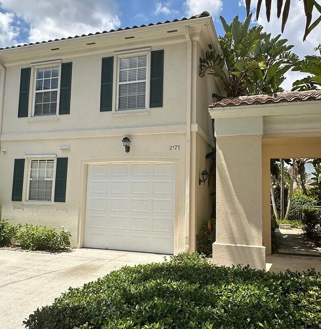 3 bed, 2.5 bath, 1500 sqft, $2,950 — Photo 1