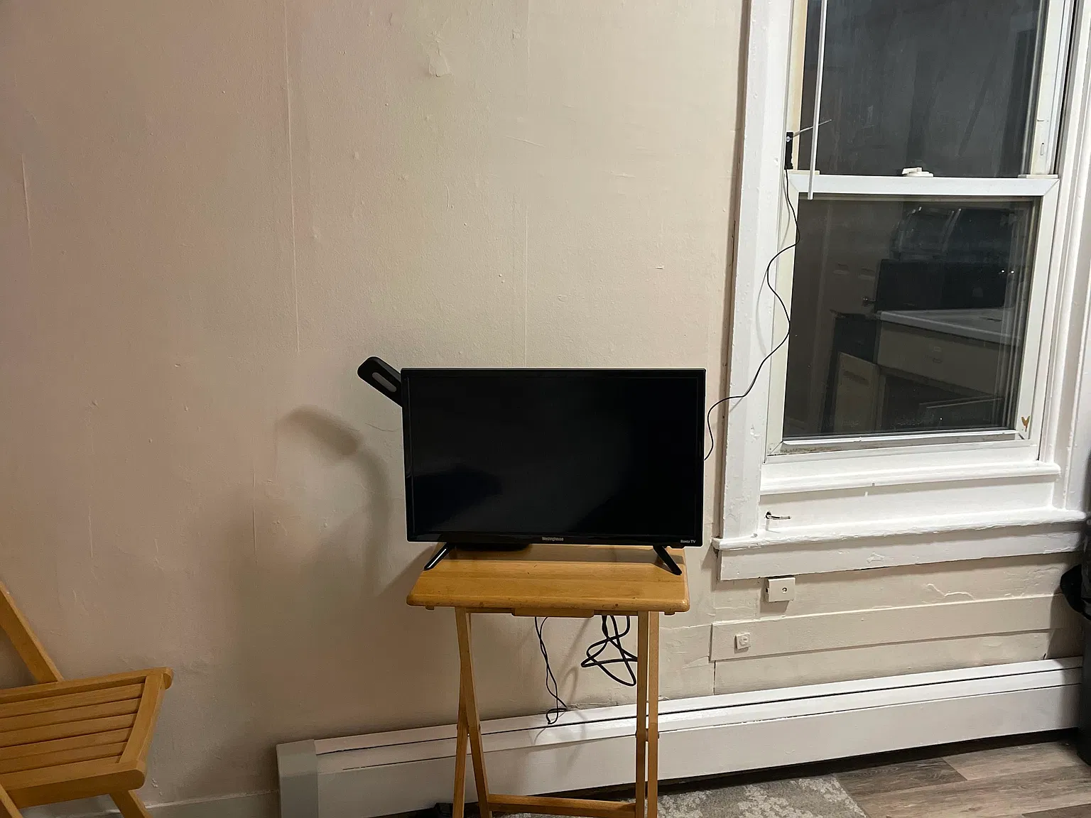 Studio, 150 sqft, $895 — Photo 2