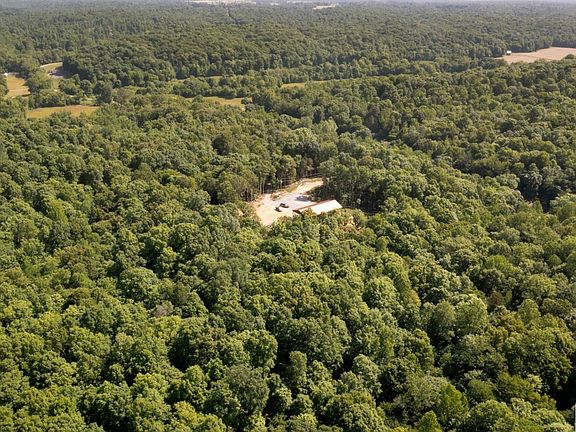 5th image of 4023 Maple Grove Rd