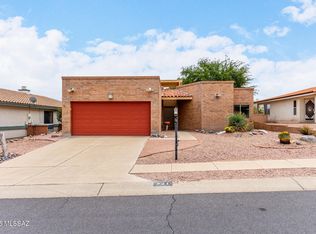 731 W Rio Moctezuma, Green Valley, AZ 85614