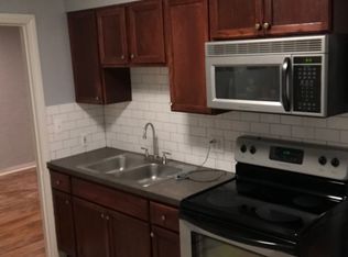 8070 Republic Ave, Warren, MI 48089