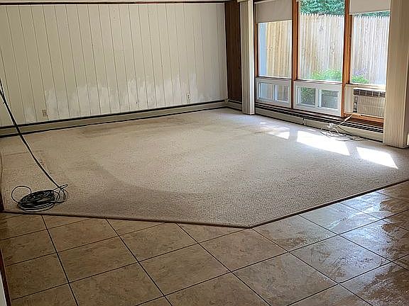 Lower level full walkout.