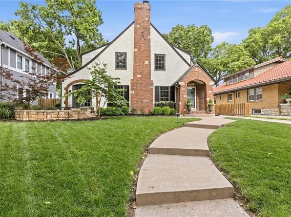 6642 Main St, Kansas City, MO 64113