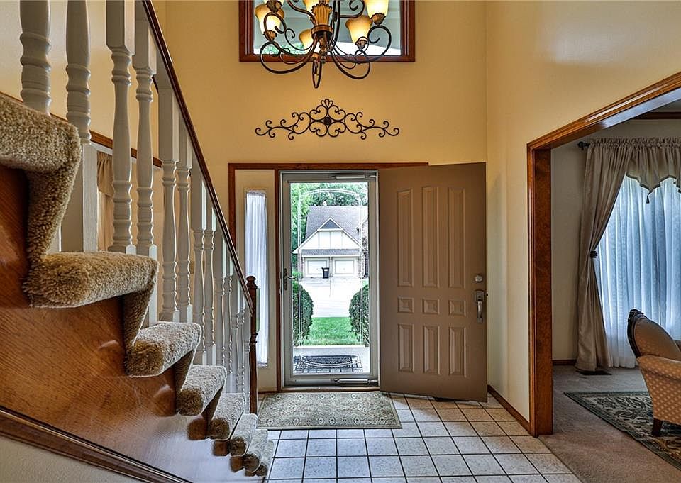 2504 NW Bent Tree Cir, Lees Summit, MO 64081 Zillow