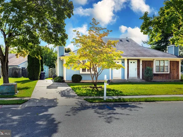 14 Franklin Dr, Voorhees, NJ 08043