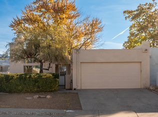 7104 Leslynne Dr NE, Albuquerque, NM 87109