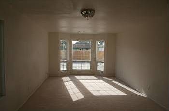 5th image of 3719 Vineland Ave