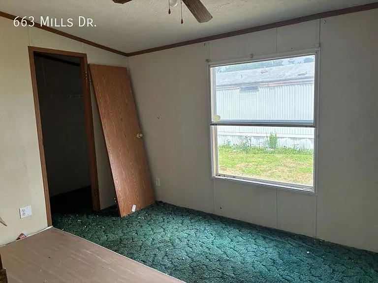 663 E Mills Dr — Photo 19