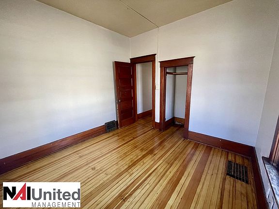 4th image of 1017 S Cecelia St