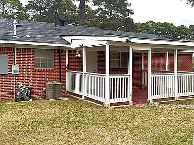 3 bed, 1178 sqft, $1,350 — Photo 2