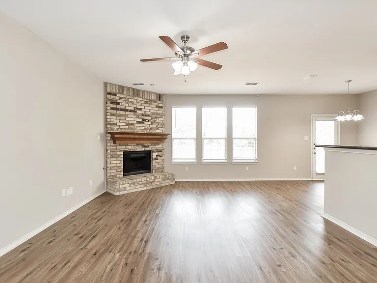 3686 Juniper Hills Dr — Photo 3
