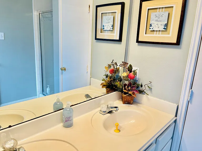 118 Willoughby Ct — Photo 21