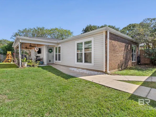 21 Cobblestone Way W, Mobile, AL 36608