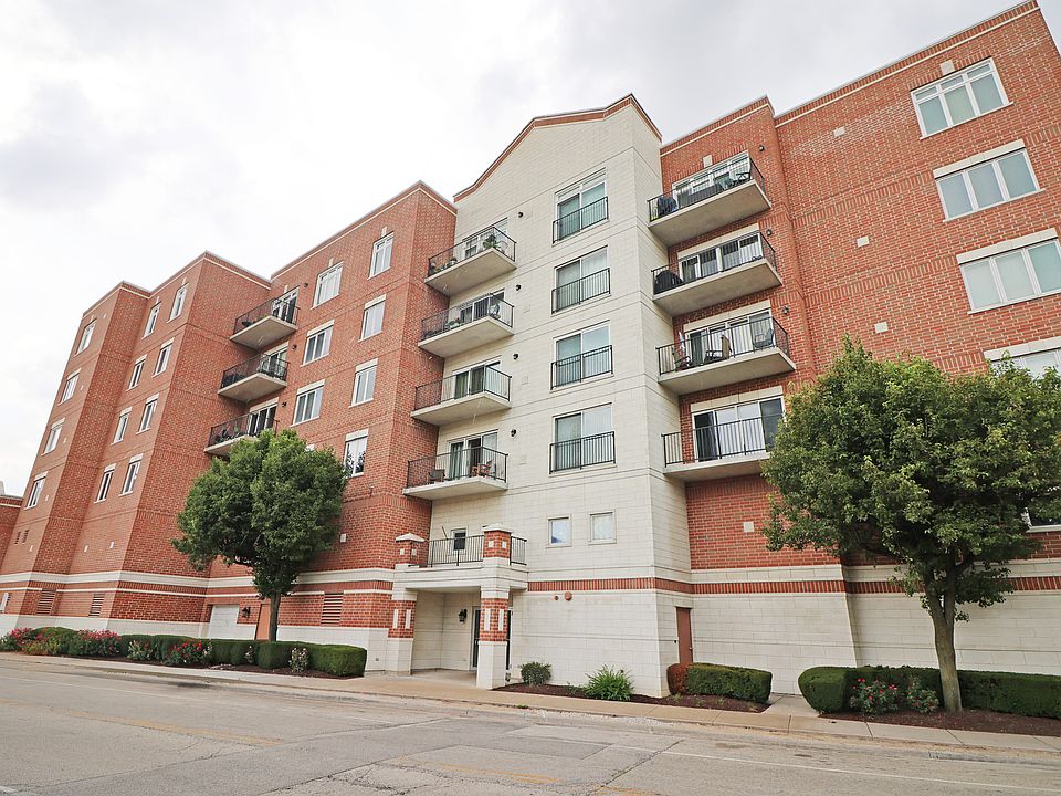 2nd image of 8822 Brookfield Ave Unit 305