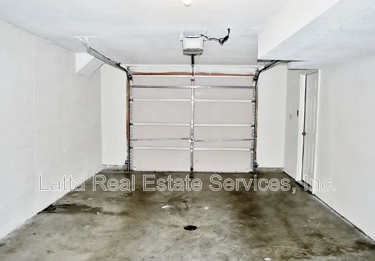 415 SW Joy Ct — Photo 14