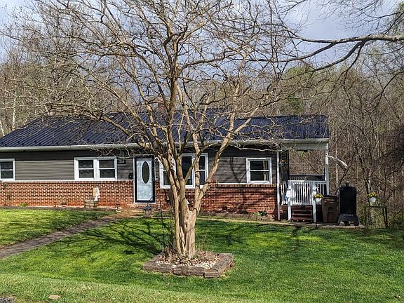 2nd image of 1809 Sunset Dr