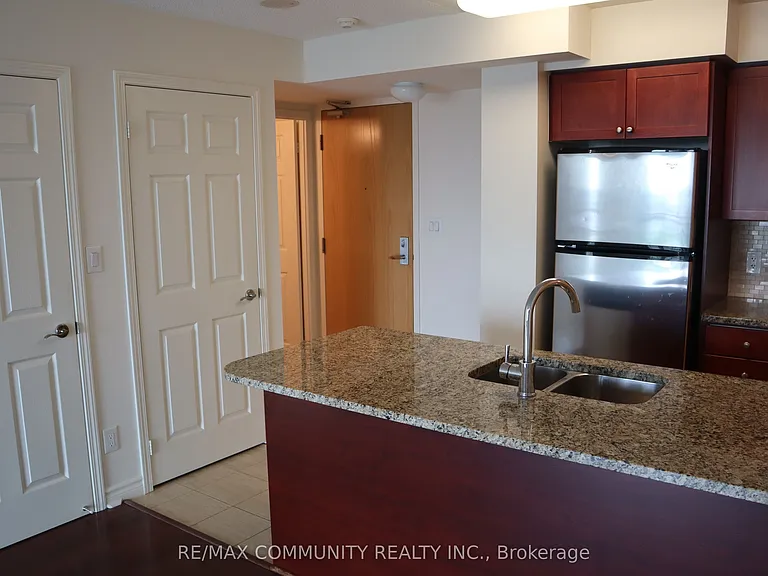 88 Grangeway Ave #2207 — Photo 8