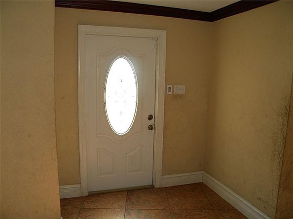 2nd image of 19551 NW 1st Pl