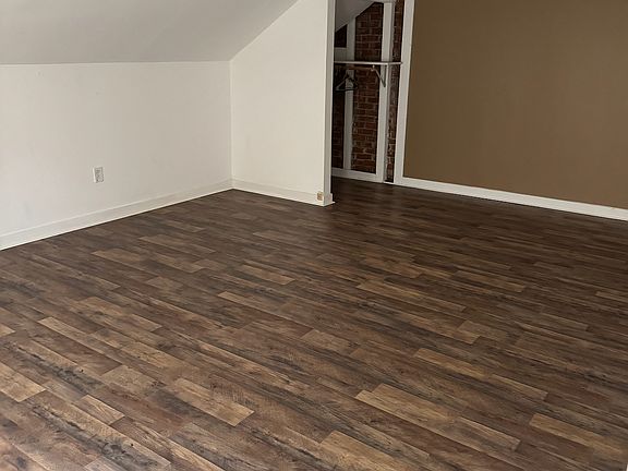 3rd image of 1118 W Bradley Ave APT 4