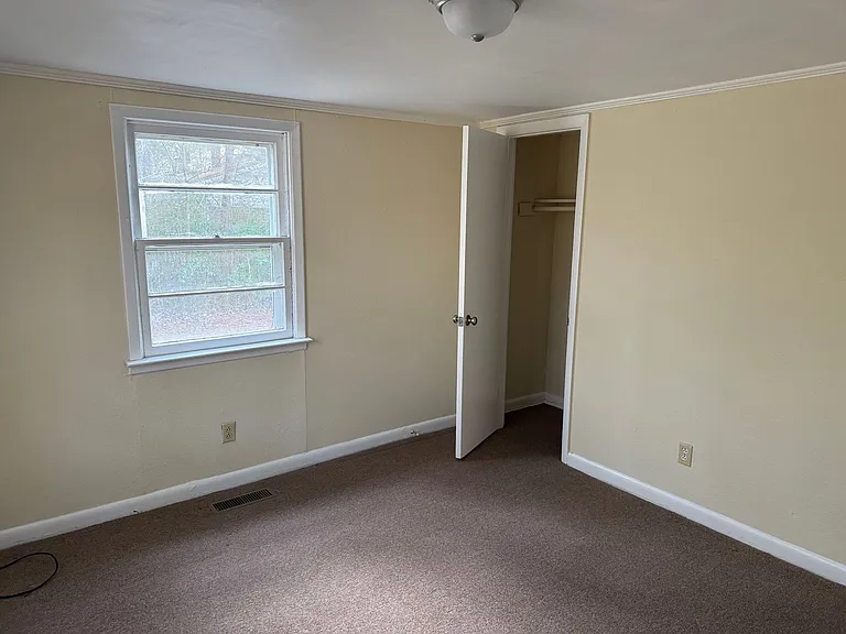 101 Hines Ave — Photo 4