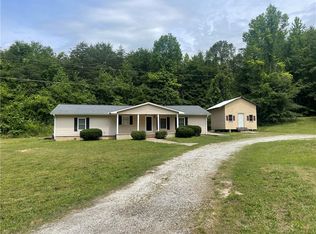 857 Pickett Post Rd, Walhalla, SC 29691