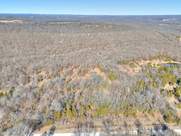 11455 N 180th Rd, Okmulgee, OK 74447
