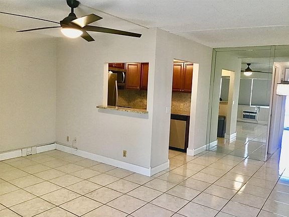 3rd image of 135 Fanshaw D #135