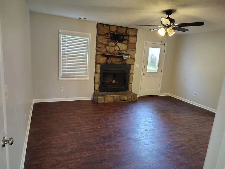 1161 Patrick Dr — Photo 14