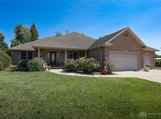 106 Eagle Ridge Dr, Franklin, OH 45005