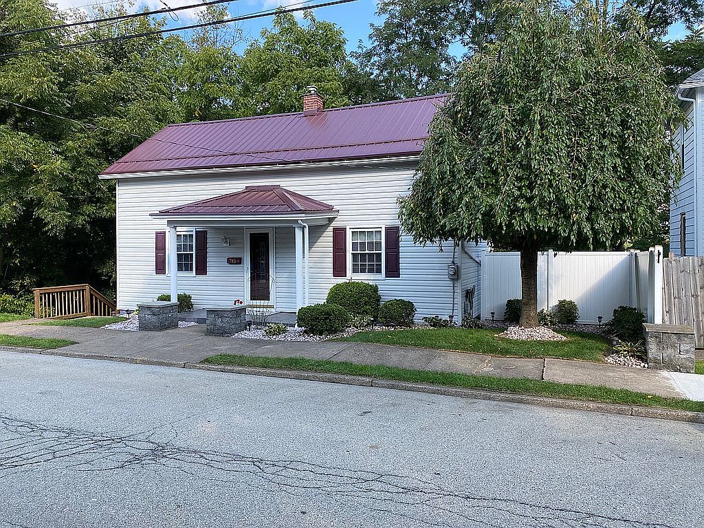 745 Sidney St, Greensburg, PA 15601 Zillow