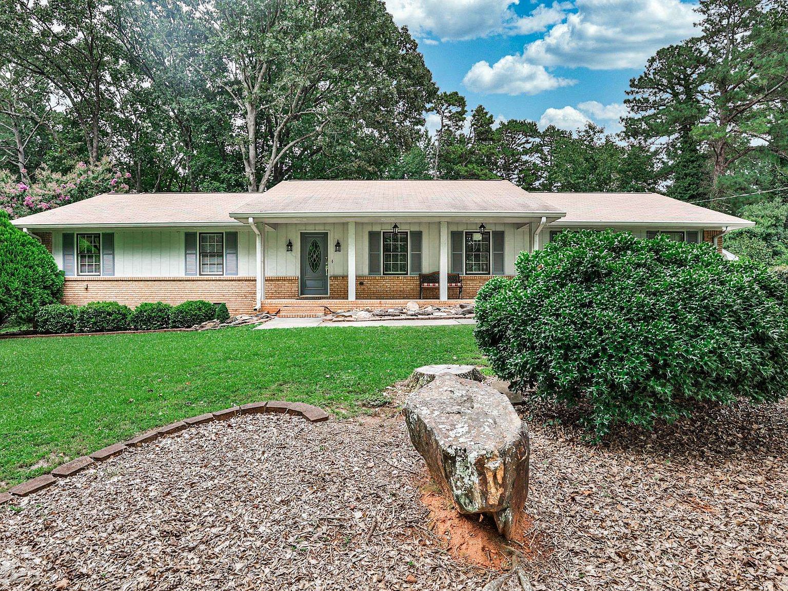 1296 Lake Lucerne Rd, Lilburn, GA 30047 Zillow