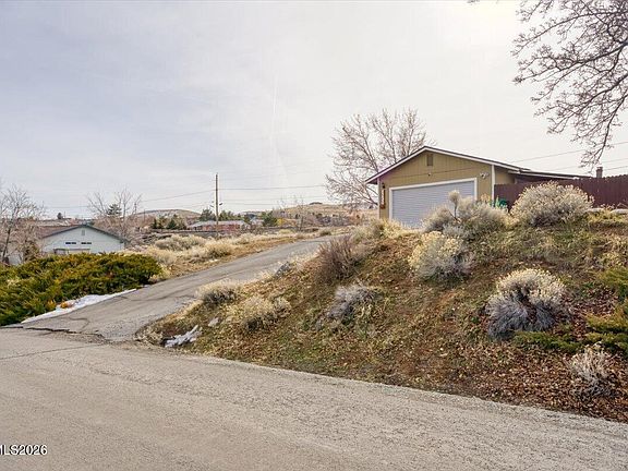 2nd image of 8290 Mohawk Ln