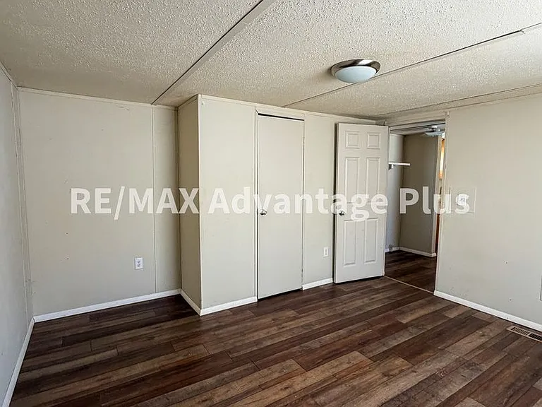 29 Oak Ln — Photo 15