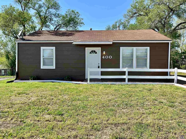 400 SE Pinecrest Dr, Topeka, KS 66605