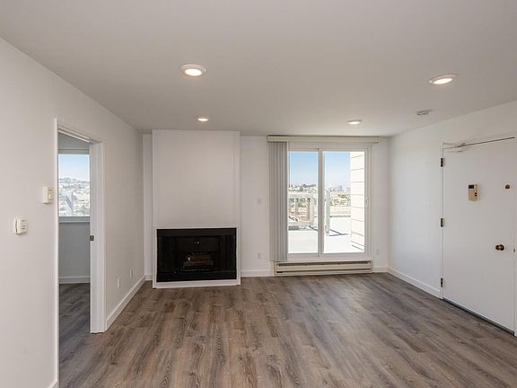 4th image of 550 27th St APT 308