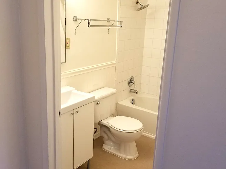 1625 Woolsey St #6 — Photo 16