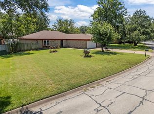 1002 Canton Rd, Cleburne, TX 76033