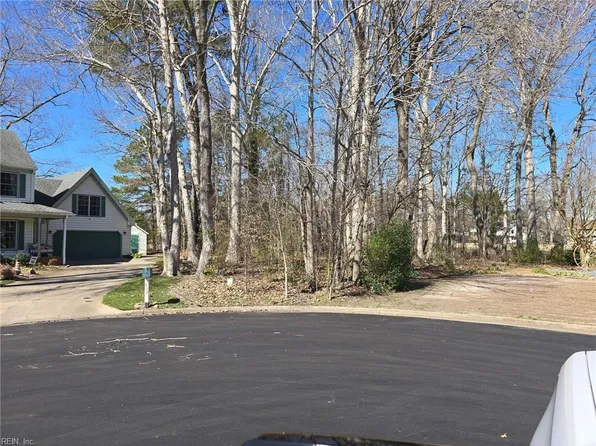 530 Belem Dr, Chesapeake, VA 23322