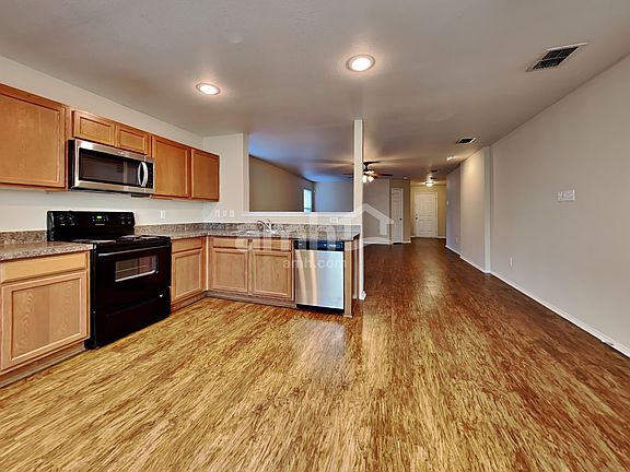 4th image of 4508 Mountain Oak St