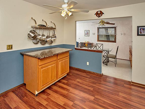 3rd image of 502 S Grandview Blvd