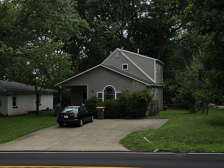 926 S Henderson St — Photo 1