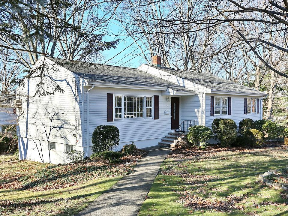 1st image of 2 Briarwood Ct