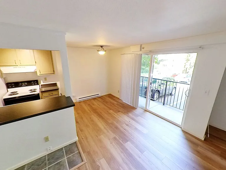 Kendal Court Apartments, 2 Bedroom, 1 Bathroom Apartments for Rent! — Photo 29