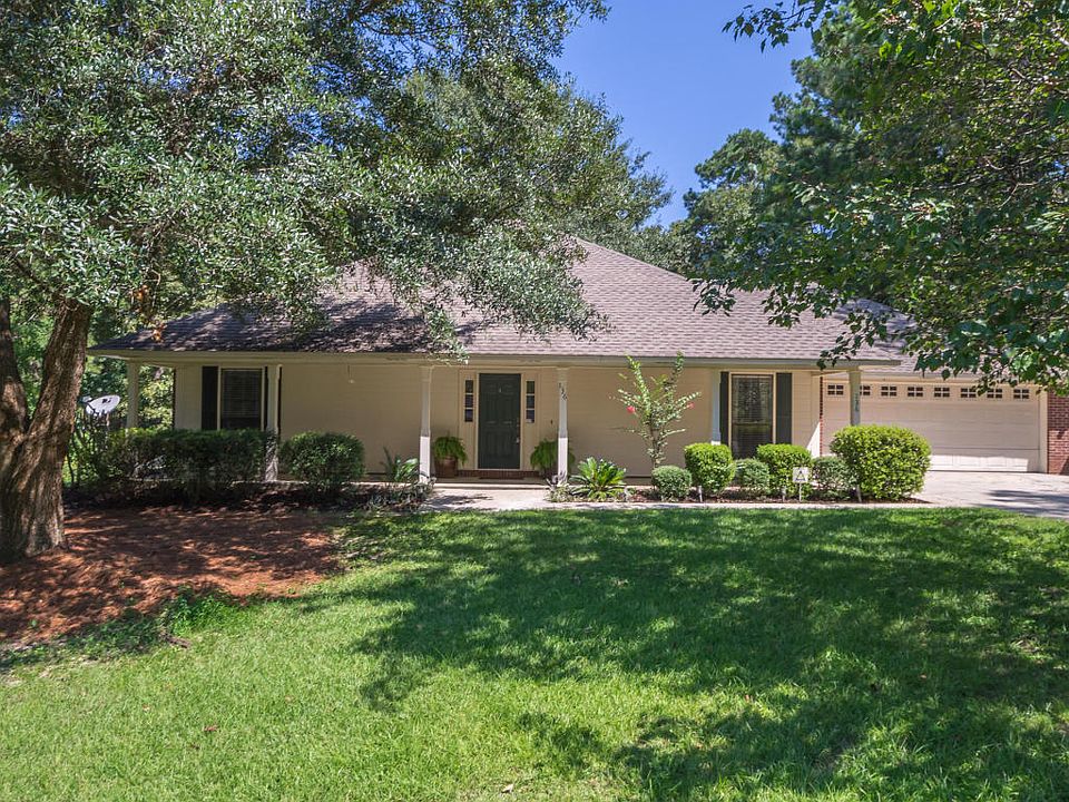 1st image of 136 Beechwood Dr