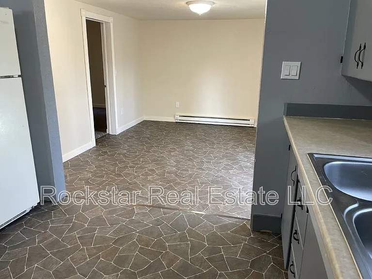 9714 E 6th Ave — Photo 11