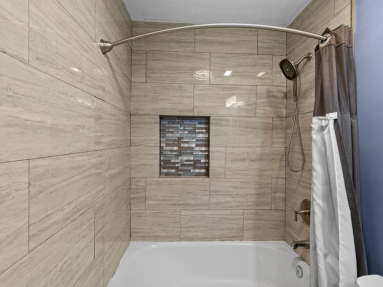 5411 Castlestone Dr — Photo 18